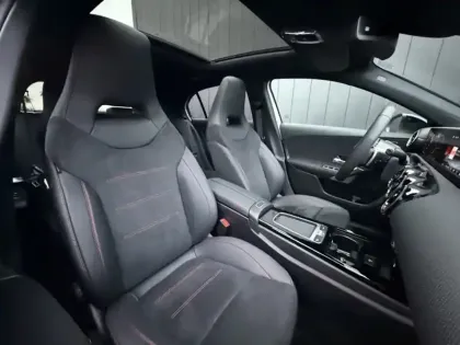 Photo 17 Mercedes Classe A 200 d Star Edition