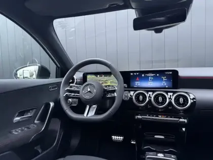 Photo 8 Mercedes Classe A 200 d Star Edition