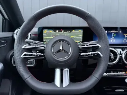 Photo 15 Mercedes Classe A 200 d Star Edition