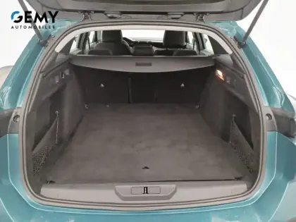 Photo 4 Peugeot 308  SW Hybrid 136 e-DCS6