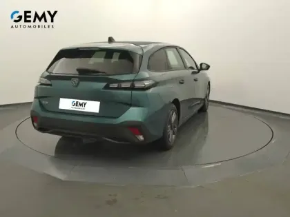 Photo 10 Peugeot 308  SW Hybrid 136 e-DCS6