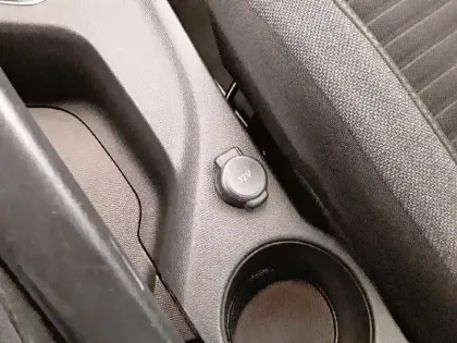 Photo 21 Peugeot 208  PureTech 75 S&S BVM5