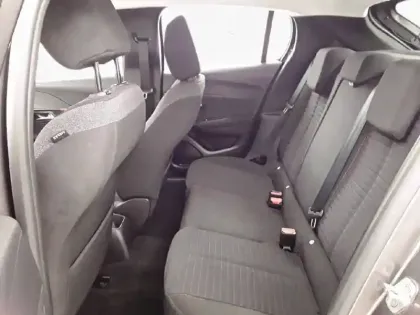 Photo 38 Peugeot 208  PureTech 75 S&S BVM5