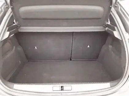 Photo 32 Peugeot 208  PureTech 75 S&S BVM5