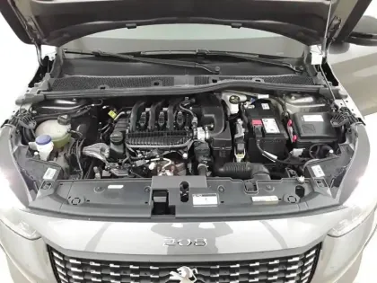 Photo 52 Peugeot 208  PureTech 75 S&S BVM5