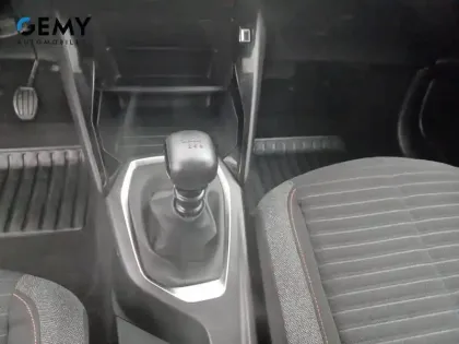 Photo 29 Peugeot 208  BlueHDi 100 S&S BVM6