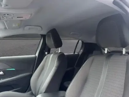 Photo 24 Peugeot 208  Electrique 50 kWh 136ch Allure