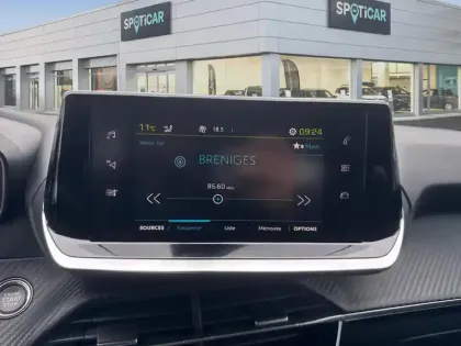 Photo 21 Peugeot 208  Electrique 50 kWh 136ch Allure