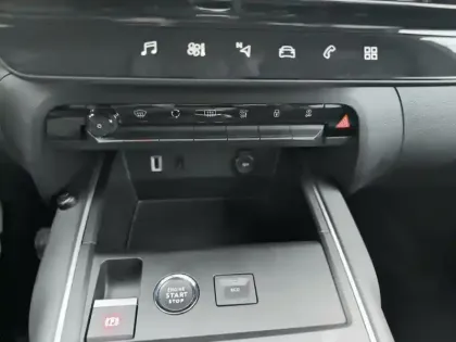 Photo 12 Citroën C5 aircross  PureTech 130 S&S BVM6 C-Series