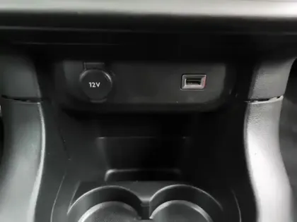 Photo 12 Citroën C3  BlueHDi 100 ch BVM6 Plus