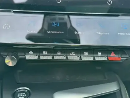 Photo 12 Peugeot 308  SW PHEV 225 e-EAT8 GT Pack