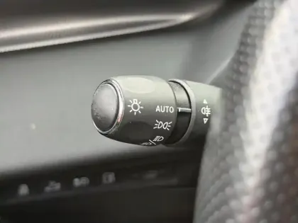 Photo 16 Peugeot 308  SW PHEV 225 e-EAT8 GT Pack