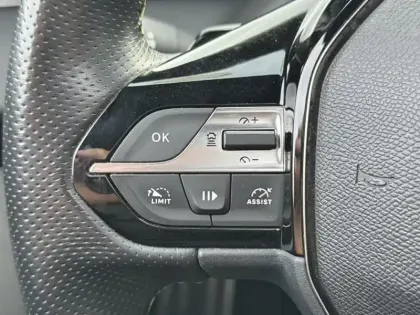 Photo 18 Peugeot 308  SW PHEV 225 e-EAT8 GT Pack