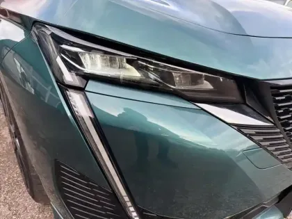 Photo 13 Peugeot 308  SW PHEV 225 e-EAT8 GT Pack