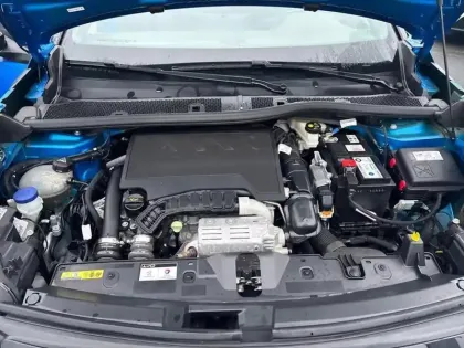 Photo 6 Peugeot 2008  PureTech 130 S&S BVM6 Allure Pack