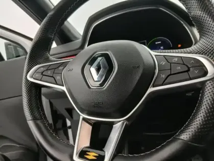 Photo 21 Renault Captur E-Tech 145 - 21 R.S. Line