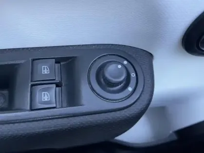 Photo 27 Renault Twingo III Zen SCe 75 - 20