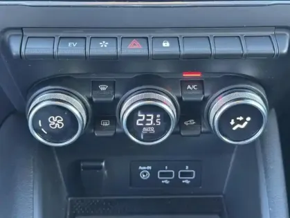 Photo 24 Renault Captur II Intens E-TECH Plug-in 160