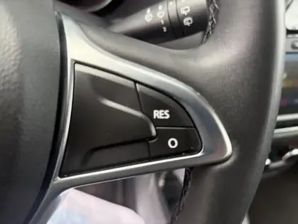 Photo 25 Dacia Lodgy 7 Places Stepway Blue dCi 115