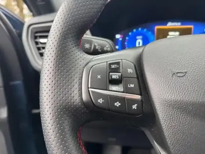 Photo 11 Ford Kuga  2.5 Duratec 190ch FHEV E85 ST-Line BVA