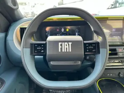 Photo 10 Fiat Grande Panda  1.2 Hybrid Turbo 110ch La Prima eDCT6