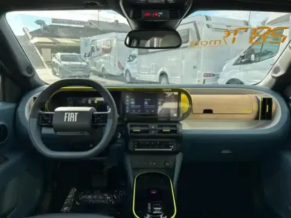 Photo 1 Fiat Grande Panda  1.2 Hybrid Turbo 110ch La Prima eDCT6