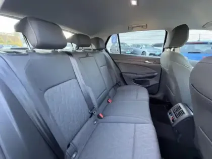 Photo 23 Volkswagen Golf  1.5 eHybrid 204ch VW Edition DSG6