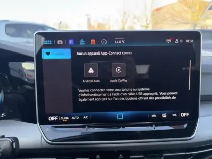 Photo 6 Volkswagen Golf  1.5 eHybrid 204ch VW Edition DSG6