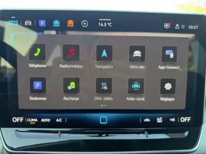 Photo 25 Volkswagen Golf  1.5 eHybrid 204ch VW Edition DSG6