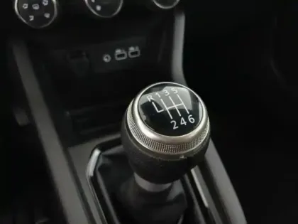 Photo 6 Renault Clio  1.0 TCe 90ch Evolution - 24