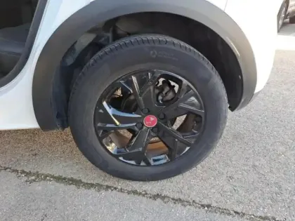 Photo 10 DS DS 3  Crossback PureTech 130ch Performance Line Automatique