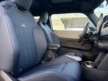 Photo 8 Mini Cooper  3 Portes S 204ch Favoured DKG7