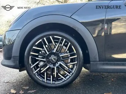 Photo 7 Mini Cooper  3 Portes S 204ch Favoured DKG7