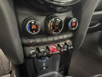 Photo 12 Mini Mini  Cooper 136ch Edition Premium Plus BVA7