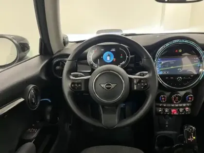 Photo 8 Mini Mini  Cooper 136ch Edition Premium Plus BVA7