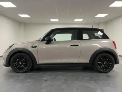 Photo 6 Mini Mini  Cooper 136ch Edition Premium Plus BVA7