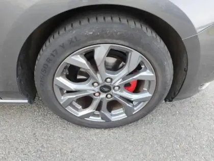 Photo 11 Ford Focus Gén. IV Ph2 ST-Line X 5