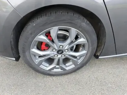 Photo 12 Ford Focus Gén. IV Ph2 ST-Line X 5