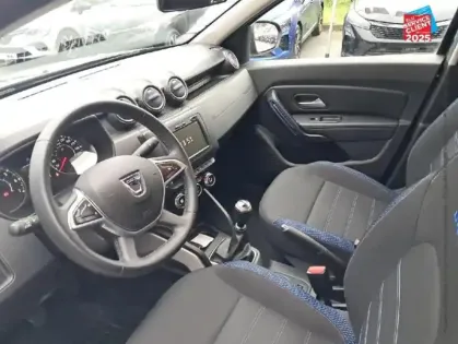 Photo 14 Dacia Duster  1.0 ECO-G 100ch 15 ans 4x2 - E6U