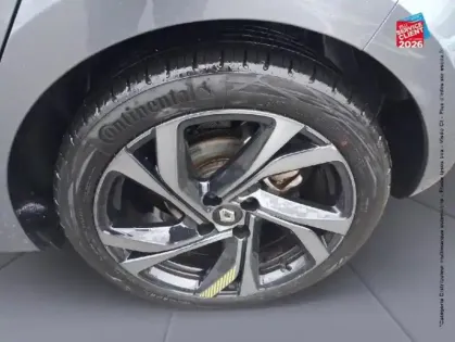 Photo 9 Renault Clio  1.6 E-Tech hybride 145ch Engineered