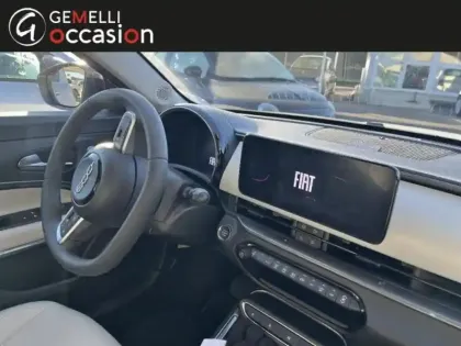 Photo 7 Fiat 600  1.2 Hybrid 100ch La Prima DCT6