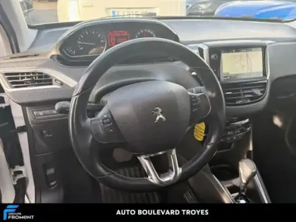 Photo 7 Peugeot 208  1.2 PureTech 110ch E6.c Allure S&S EAT6 5p