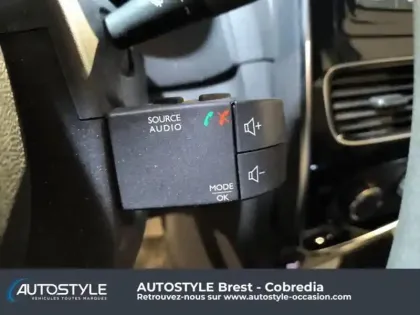 Photo 11 Renault Clio  0.9 TCe 75ch Génération - 19 5p