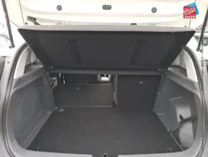 Photo 13 Hyundai Bayon  1.0 T-GDi 100ch Hybrid 48V Creative DCT-7