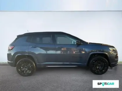 Photo 3 Jeep Compass  1.3 Turbo T4 240ch PHEV 4xe S AT6 eAWD