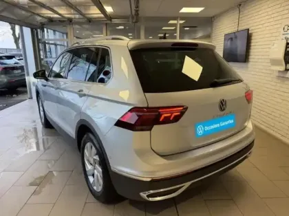 Photo 11 Volkswagen Tiguan  2.0 TDI 150ch Elegance DSG7