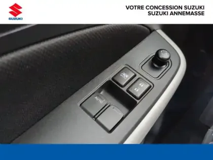 Photo 13 Suzuki Swift  1.2 Dualjet Hybrid 83ch Privilège