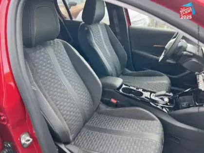 Photo 8 Peugeot 208  e- 136ch Roadtrip