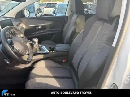 Photo 10 Peugeot 3008  1.2 PureTech 130ch S&S Allure