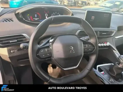 Photo 8 Peugeot 3008  1.2 PureTech 130ch S&S Allure